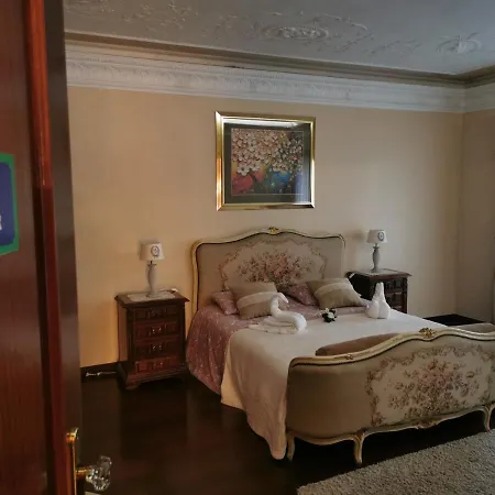Le Petit Paris 招待所 2*